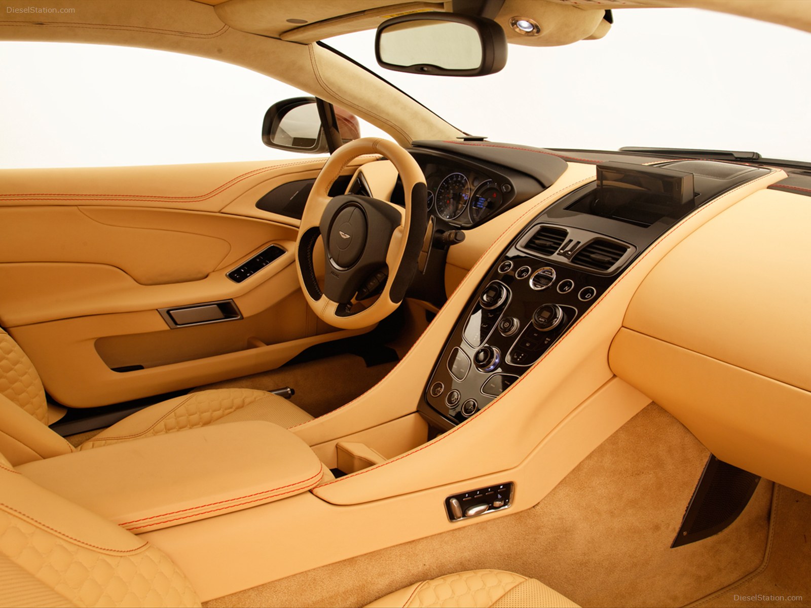 Aston Martin Vanquish 2013